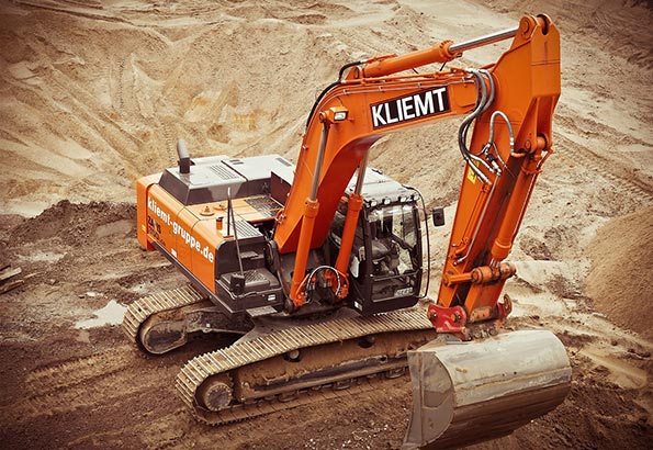 挖掘机保养攻略：从新手到专家